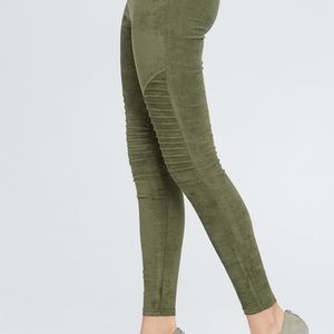 New Venti6 Green Faux SUEDE LEGGING